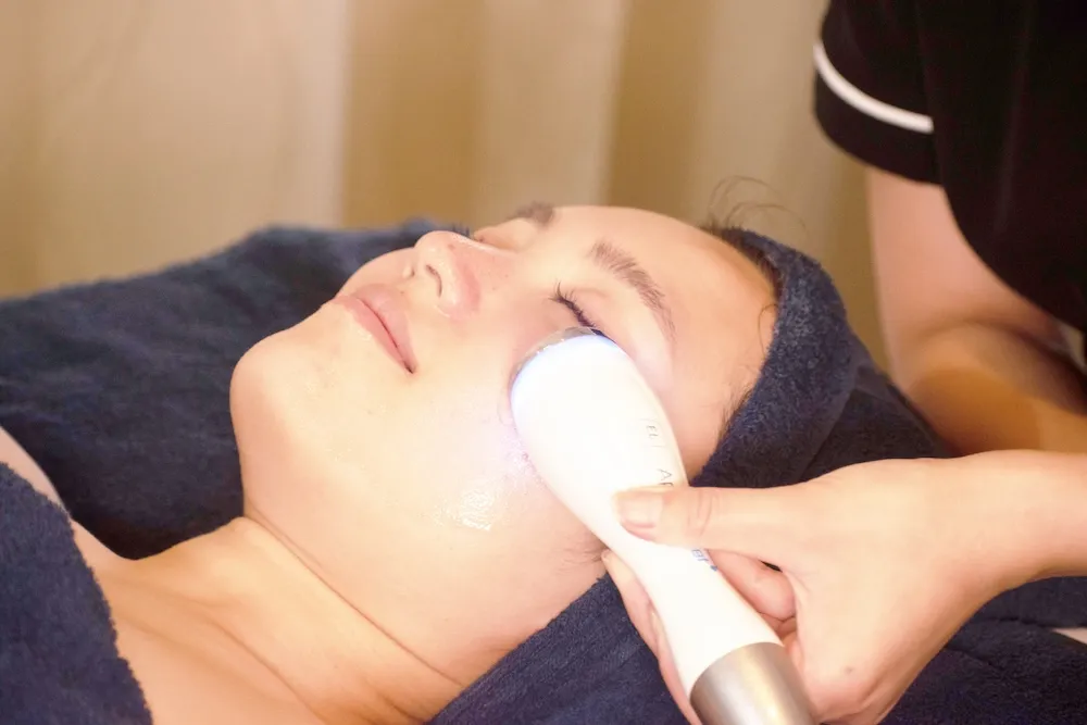 国内トップレベルの「高濃度ヒト臍帯血幹細胞導入液」取扱いサロン